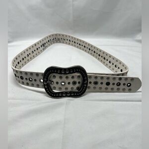 Vintage belt shak white leather belt made in Canada 10259